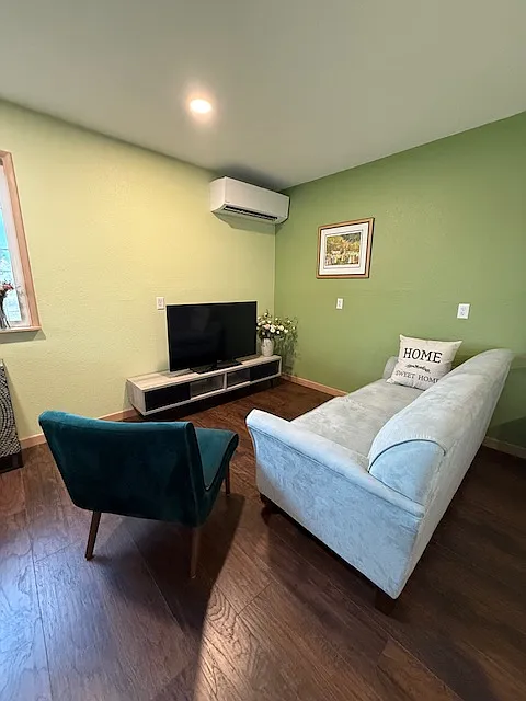 Studio, $1,700 — Photo 4