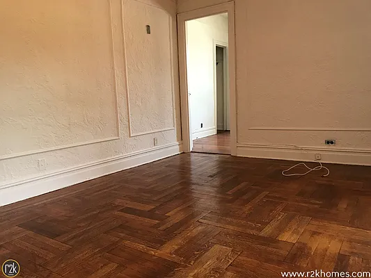Rented by Realty 2000 Corp | media 24