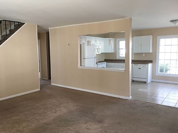 Pass through to Kitchen