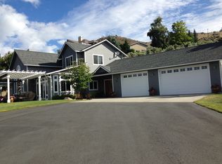 322 Highpoint Pl, Chelan, WA 98816