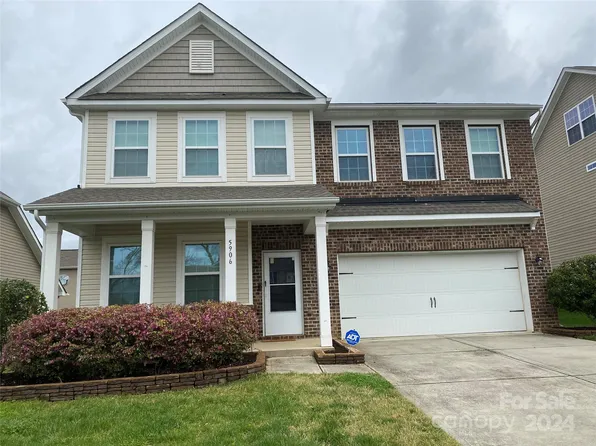 5906 Castlecove Rd, Charlotte, NC 28273