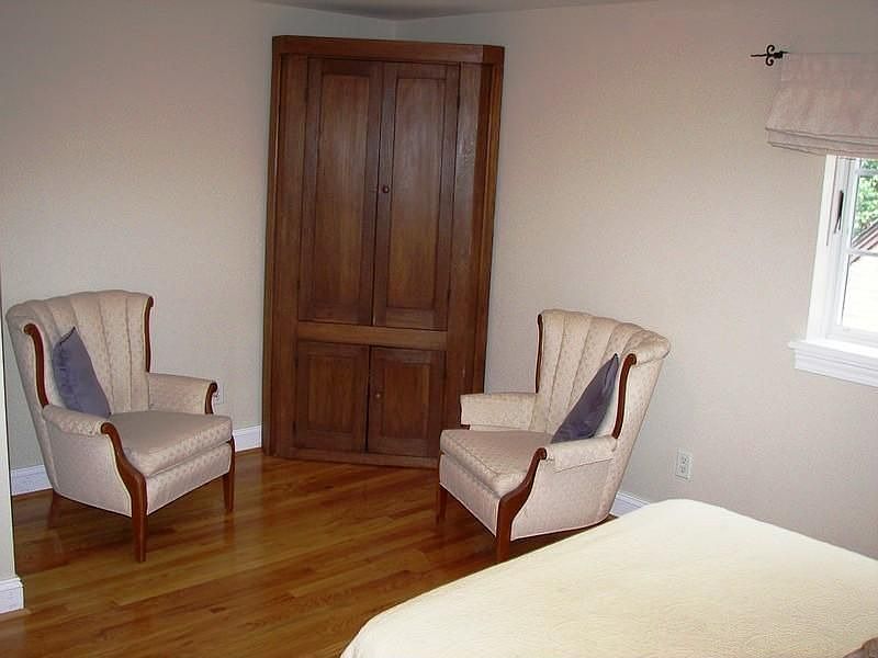 2nd image of 7356 Teasdale Ave