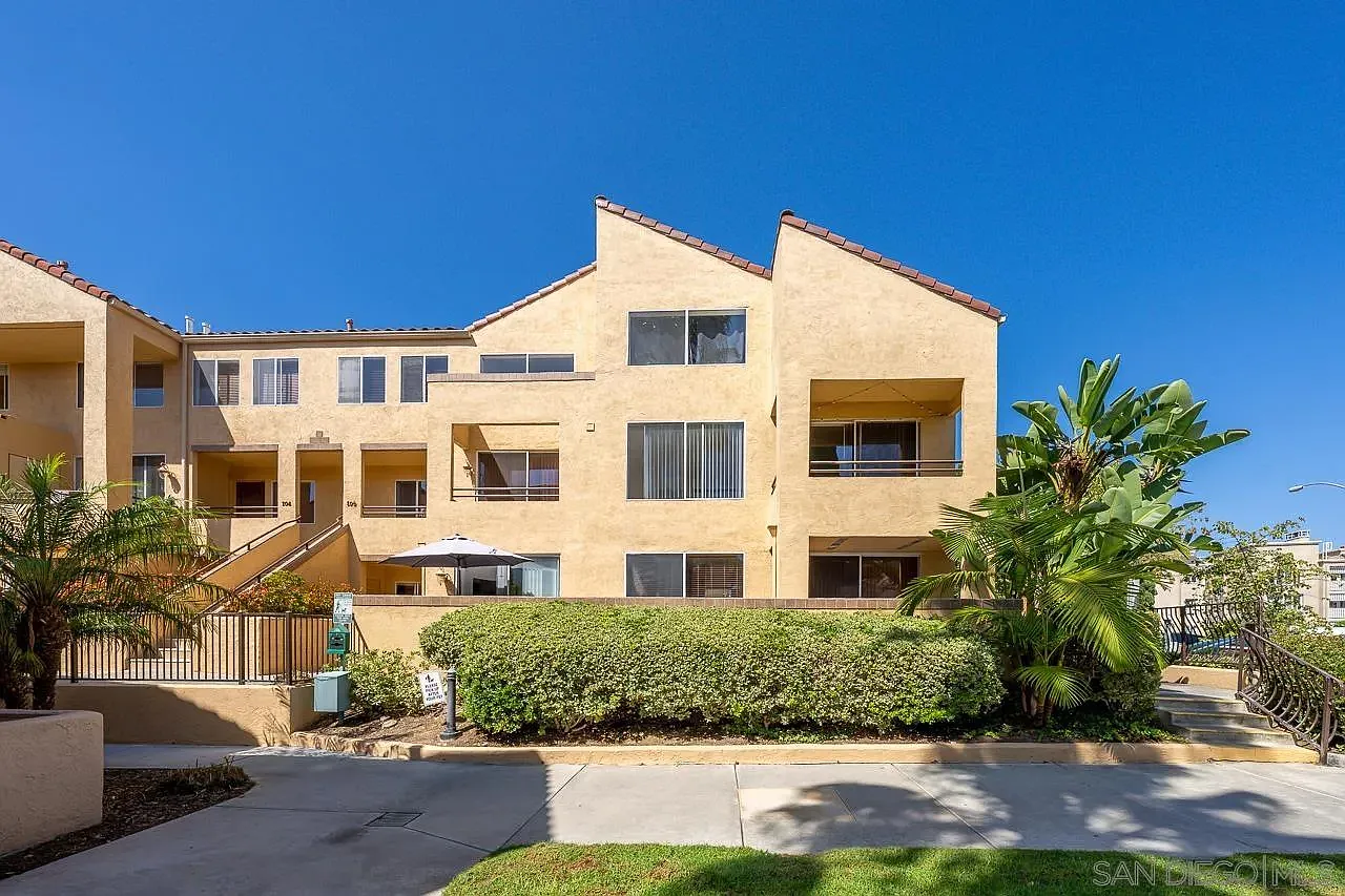2 bed, 2.0 bath, 1080 sqft, $3,400 — Photo 1