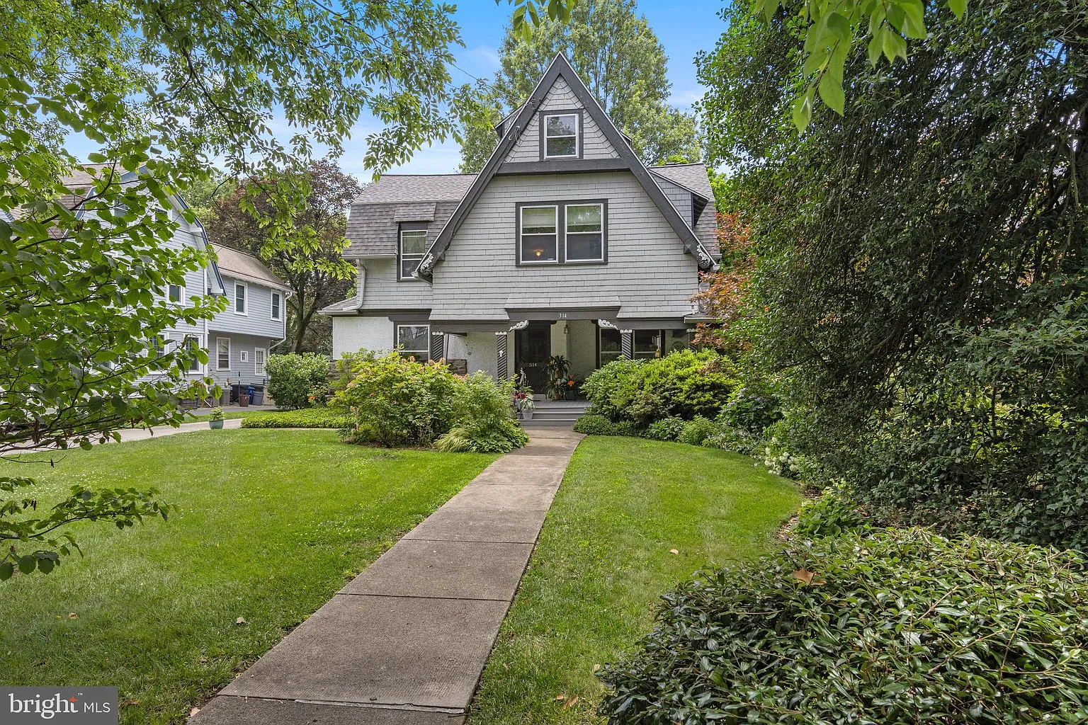 314 Midland Ave photo 1