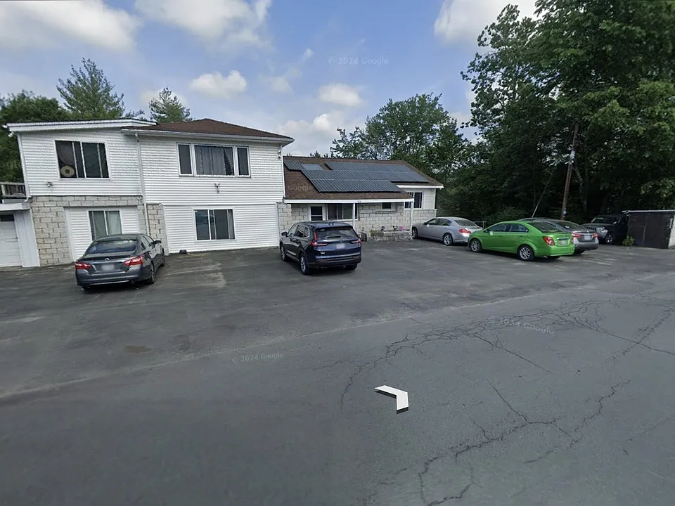 123 Laurel Ave