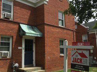 2215 40th St NW APT 3, Washington, DC 20007