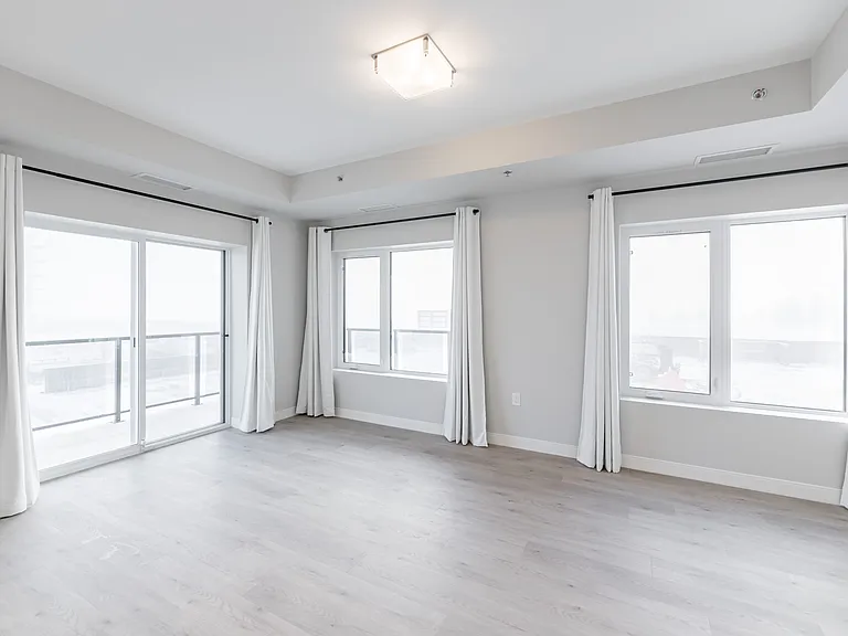 15 Refinery Way — Photo 12
