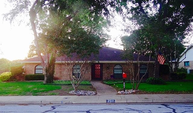 1st image of 207 N Venice Dr
