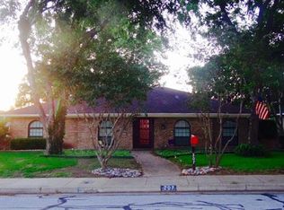 207 N Venice Dr, Duncanville, TX 75116