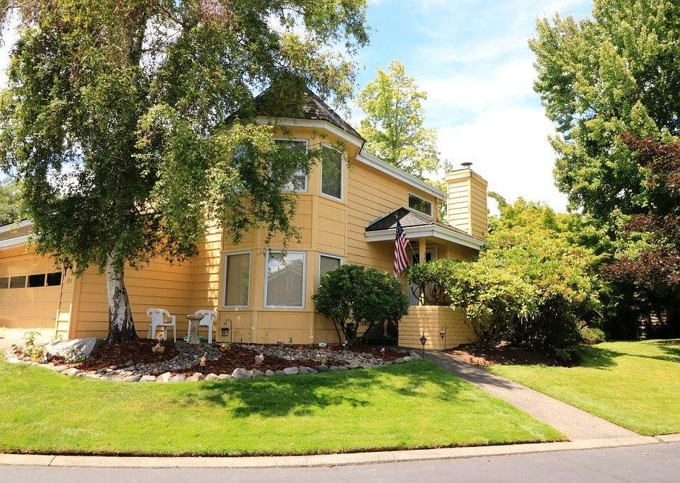 2nd image of 903 Mystic Dr