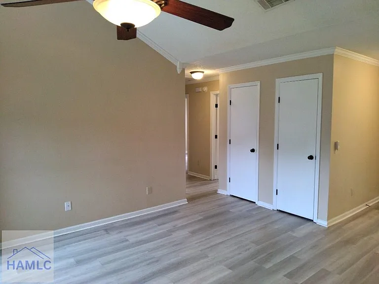 905 King Air Ct — Photo 12