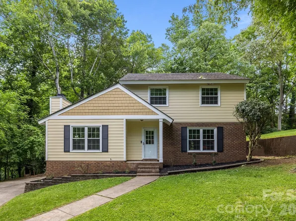 6713 William Harry Ct, Charlotte, NC 28211