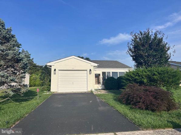 38 Sheffield Pl