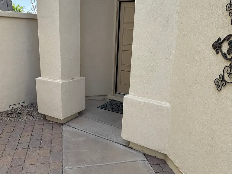 1143 E Frye Rd — Photo 52