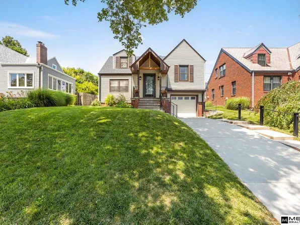 4516 Shirley St, Omaha, NE 68106