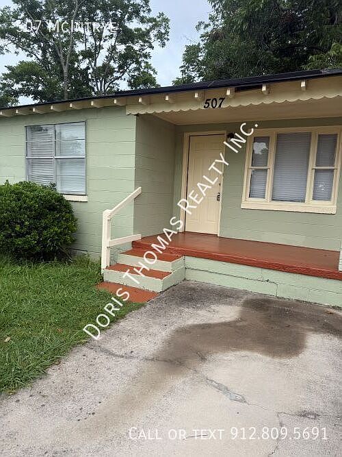 1st image of 507 McIntyre St