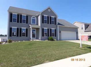 928 Potter Point Dr, South Bend, IN 46614