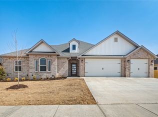 2008 Charles St, Pea Ridge, AR 72751