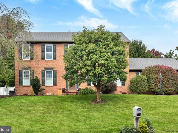 1140 Hetrick Ave, Palmyra, PA 17078