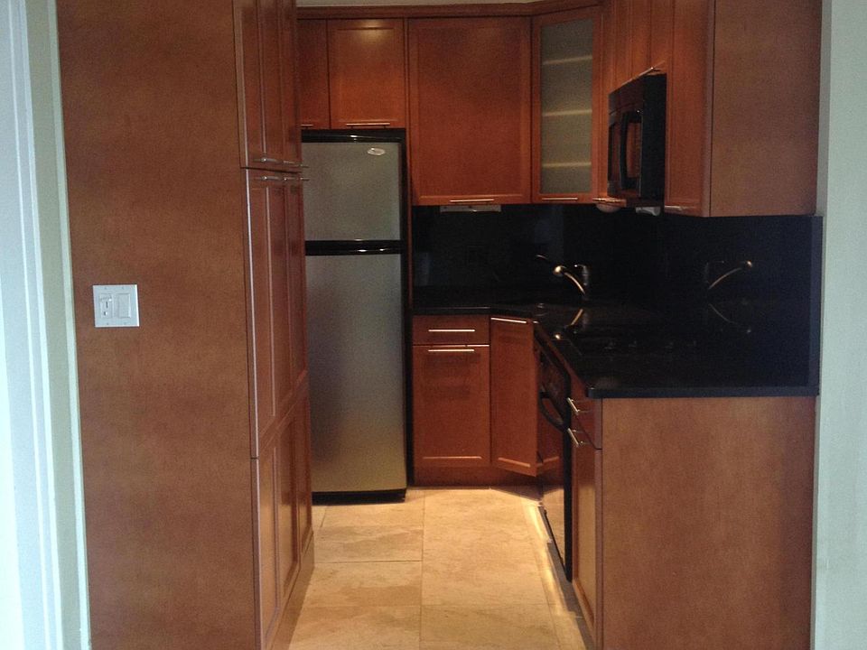 1st image of 2420 SE 17th Street #406c