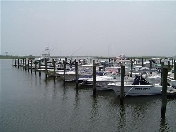 4th image of 805 Periwinkle Dr #805