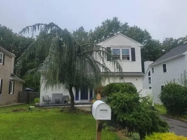 25 Shelly Rd, Old Bridge, NJ 08857