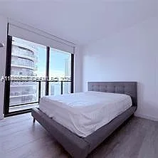 55 SW 9th St #3903 — Photo 6