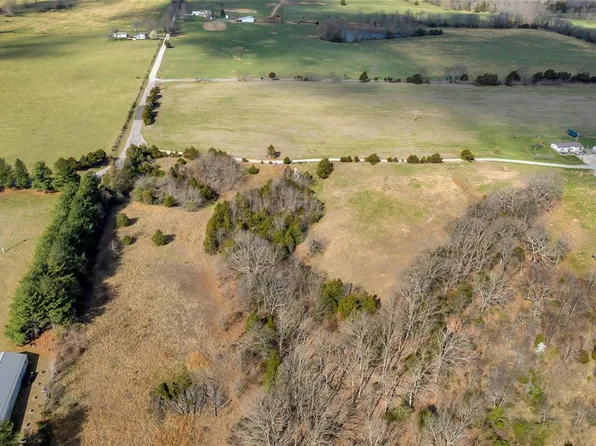 19520 Burks School Rd, Sainte Genevieve, MO 63670