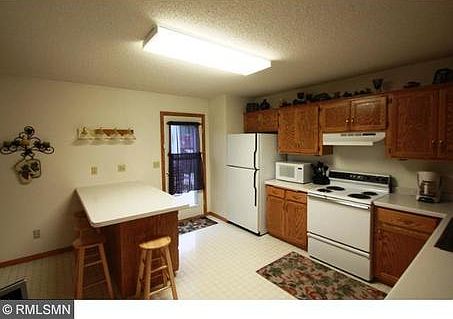 4th image of 804 7th Ave N