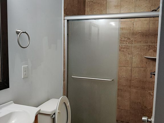 3rd image of 1413 N 17th St Unit 3R