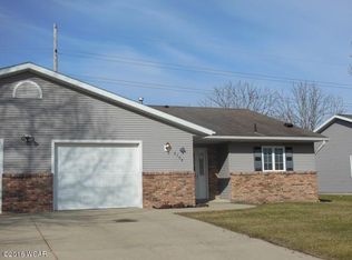 2704 9th St SW, Willmar, MN 56201