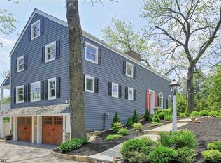 29 Fairmount Rd E, Califon, NJ 07830