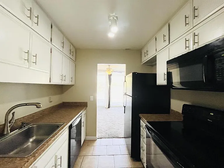 710 E 200 S #2E — Photo 14