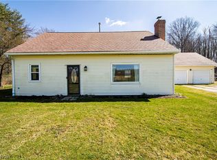 6139 Sidley Rd, Thompson, OH 44086
