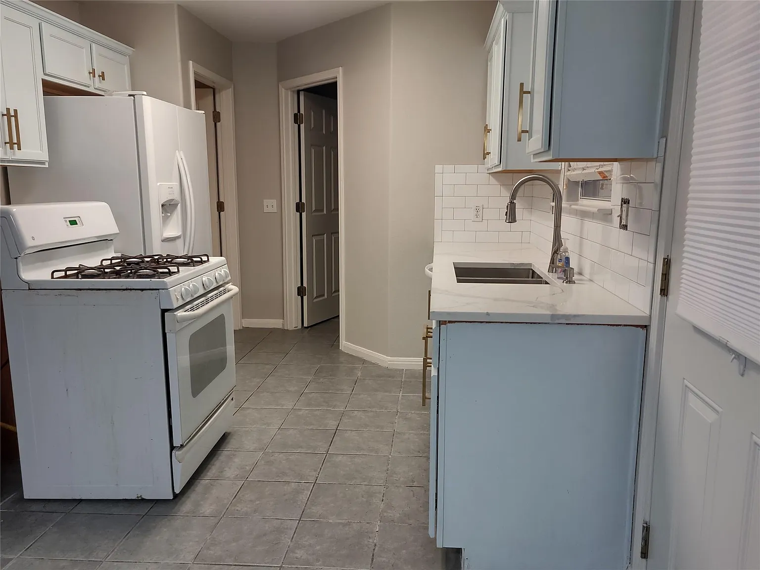 4 bed, 2.5 bath, 1740 sqft, $2,100 — Photo 3
