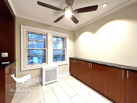 5th image of 154 Burns St Floor 3