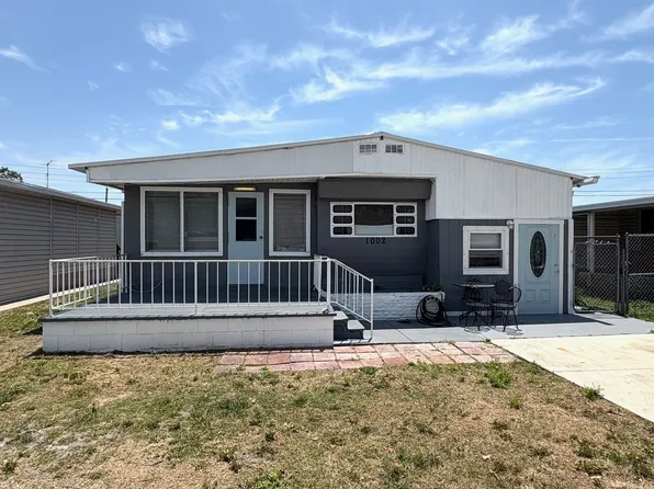 1002 50th Avenue Dr W, 1002 50th Avenue Dr W #3, Bradenton, FL 34207