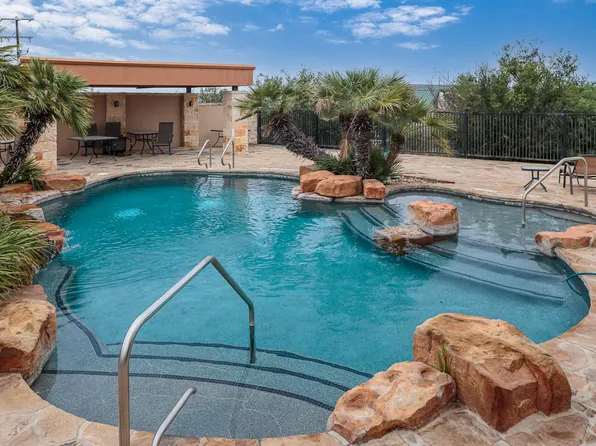 7164 Texas Dr, Del Rio, TX 78840