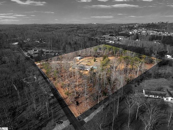 2nd image of 36 Glen Springs Rd