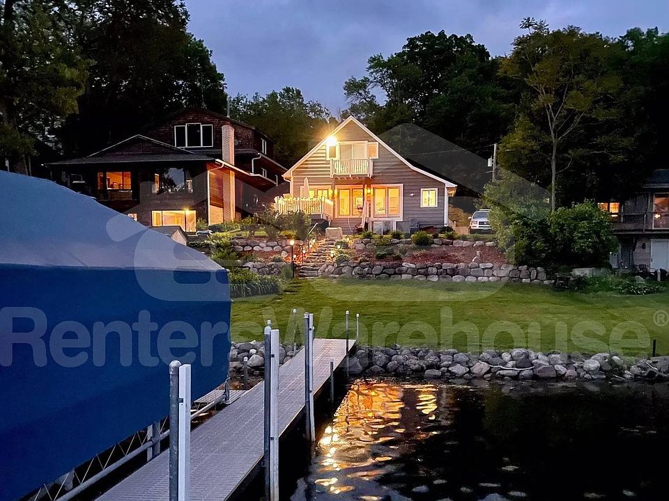 1st image of 605 Park Ln