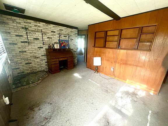 3rd image of 701 7th St