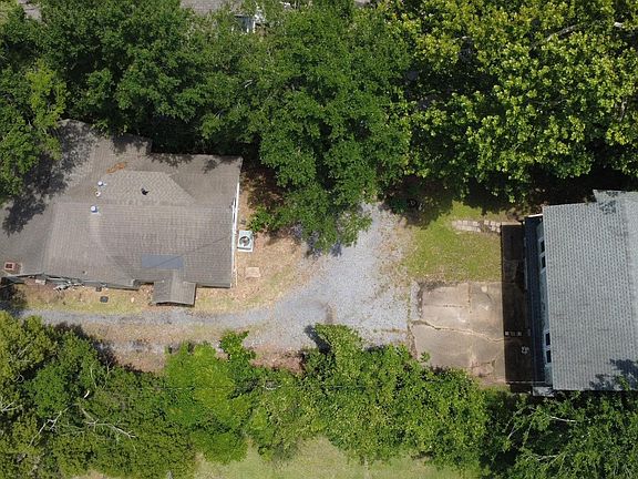 4th image of 528 Alamo St