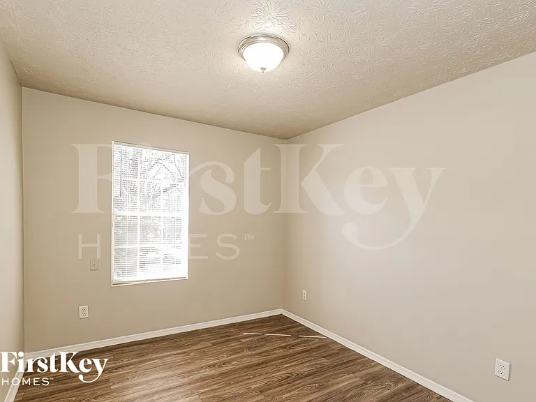 6450 Peppermill Ln — Photo 14