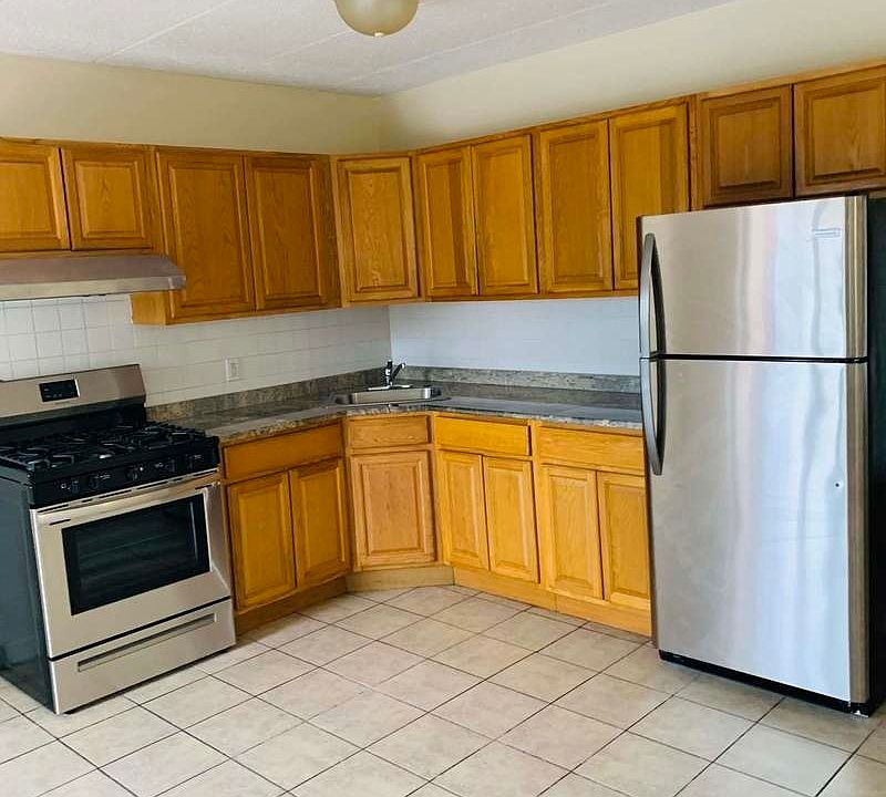 1st image of 21-23 21st Ave #2A