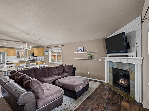 4th image of 63194 NE De Haviland St