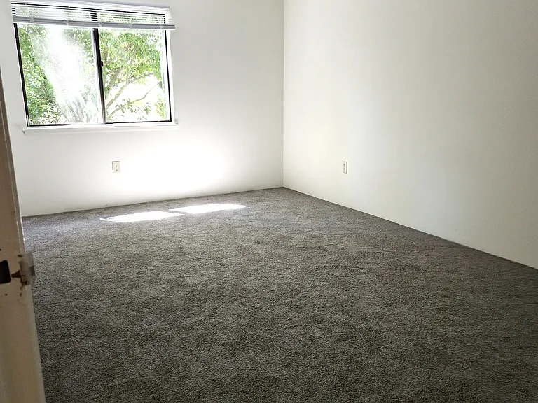 4 Village Rock Ln #4 — Photo 10