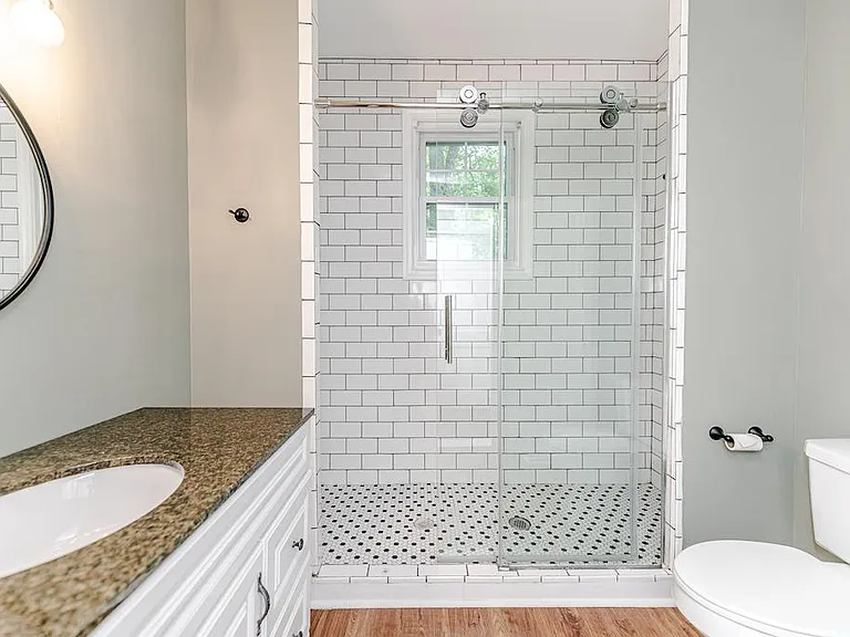 217 Hillcrest Dr — Photo 8