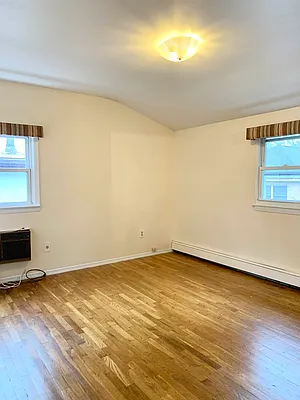 Rented by Oxford Property Group | media 35