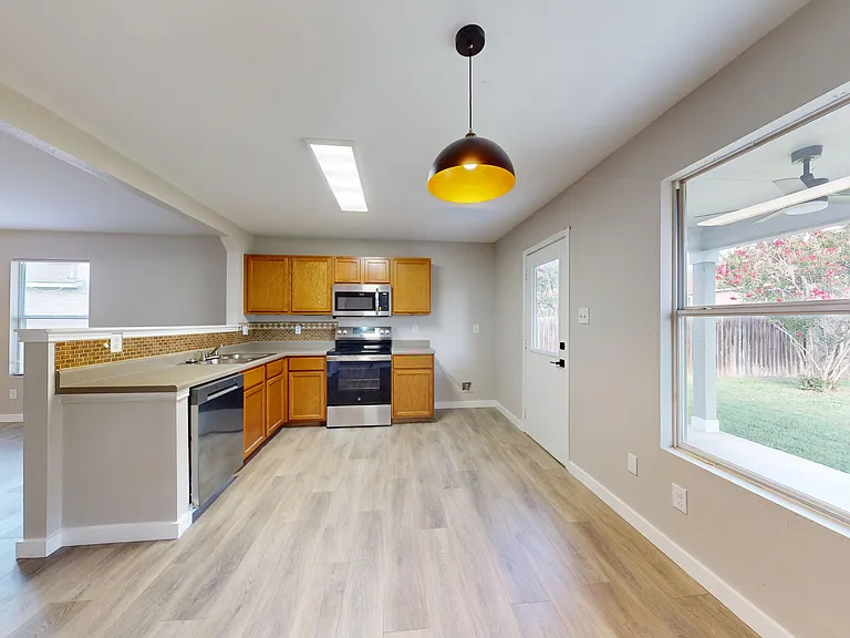 145 S Willow Way — Photo 16