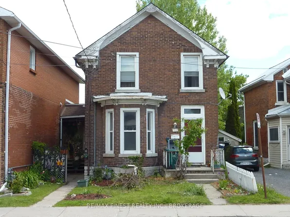 283 Montreal St, Kingston, ON K7K 3G9